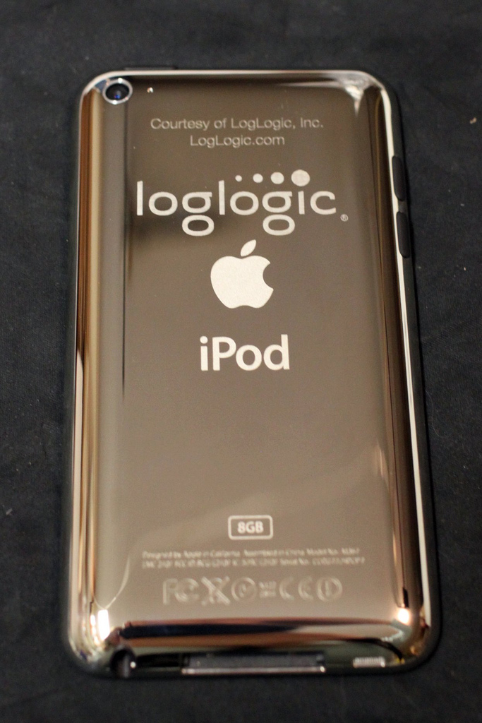 iPod Touch Logo Engraving